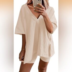 Oversized tee + biker shorts